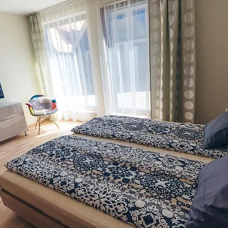 Nidos Apartamentai Taikos G.41 Buitenkant foto